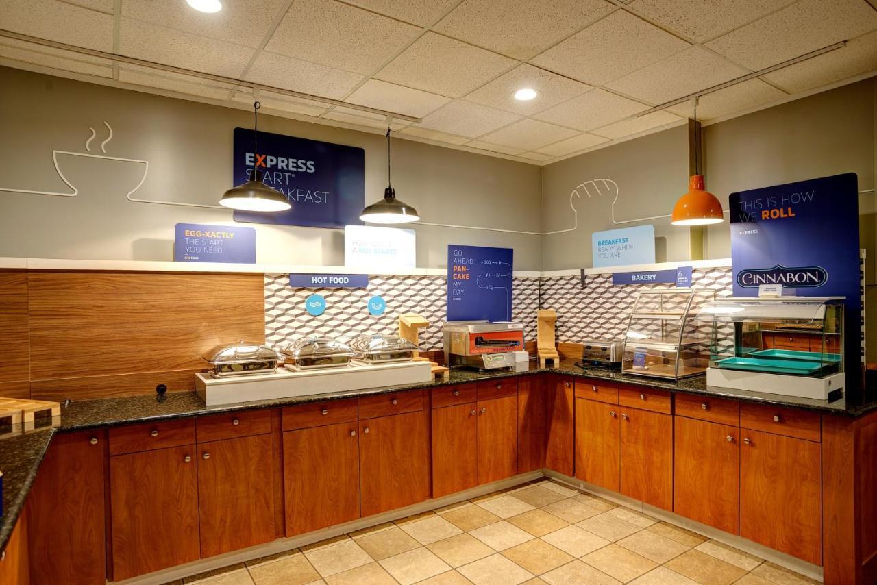 Holiday Inn Express La Plata By Ihg Dış mekan fotoğraf